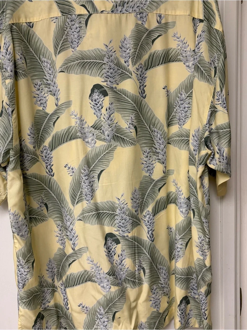 Tommy Bahama Pale Yellow Tropical Leaf Print Button-Down Shirt